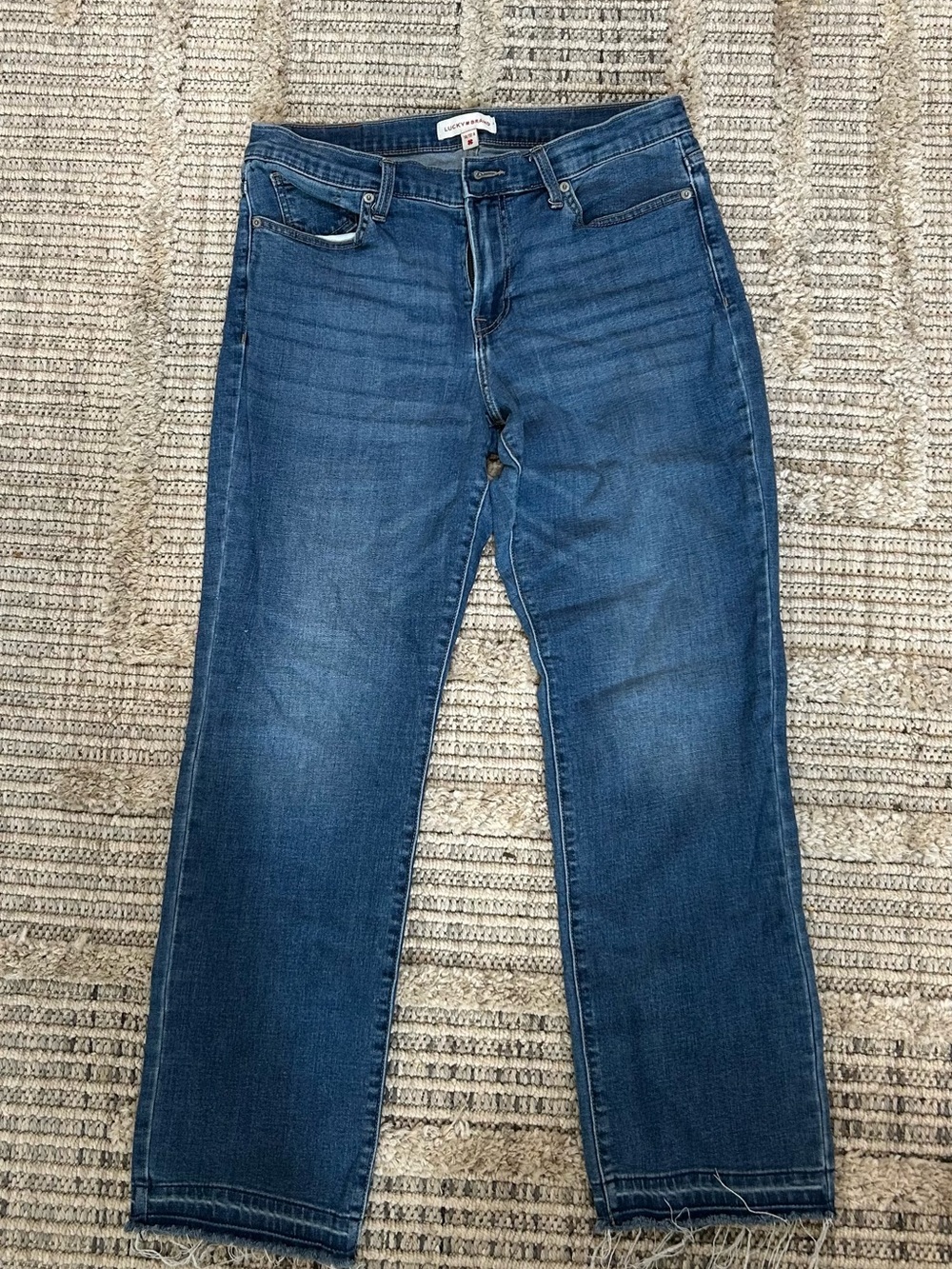 Lucky Brand Women's Straight Leg Jeans in Medium Blue size 14